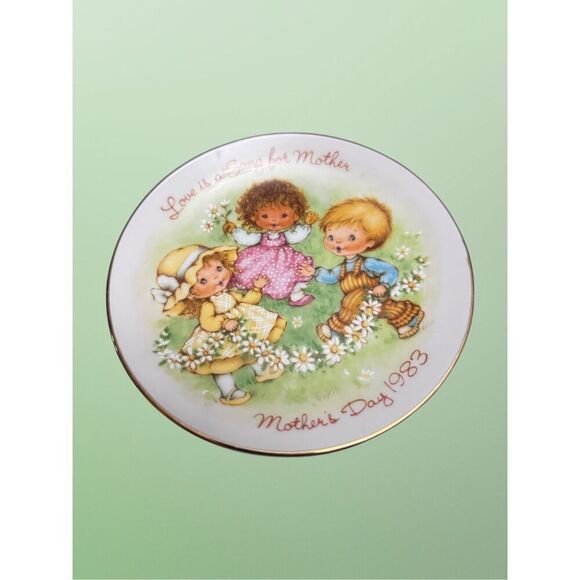 Vintage Avon Mother’s Day Plate 1983 Collectable - Picture 1 of 2